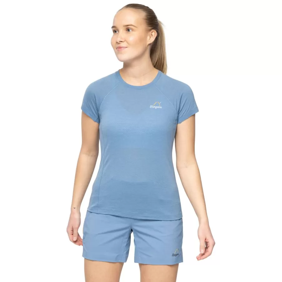 Y LightLine Merino Tee Women | Bergans Fashion